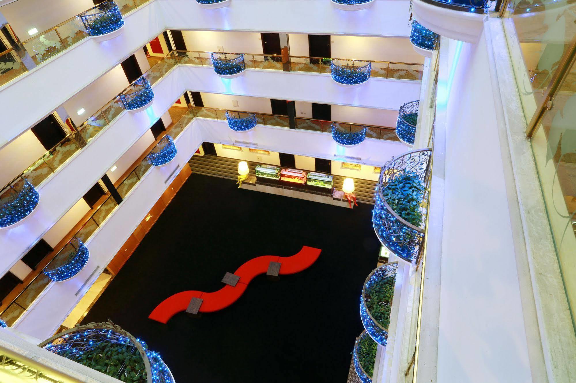 Yoai Hotel Yilan Exterior foto